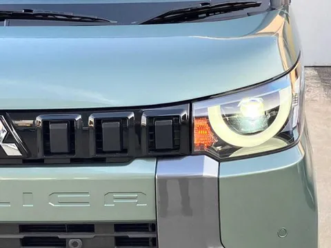 Mitsubishi Delica Mini