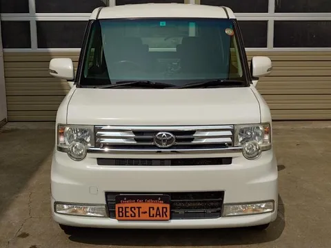 Toyota Pixis Space
