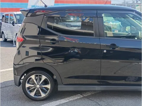 Mitsubishi eK X