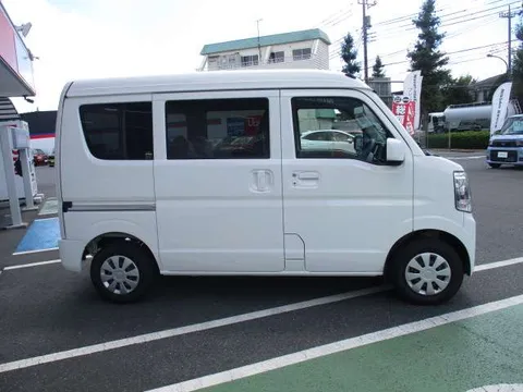 Nissan Clipper
