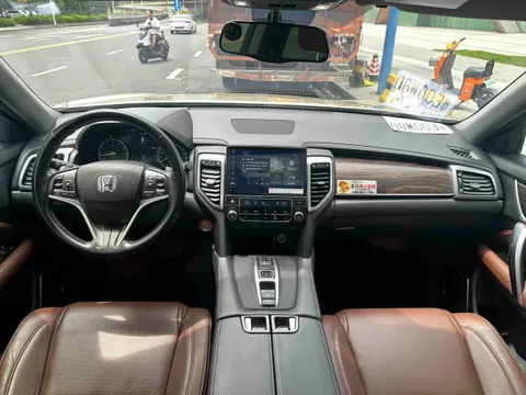 Honda UR-V