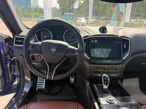 Maserati Ghibli