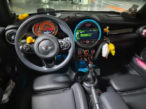 MINI Cooper Convertible