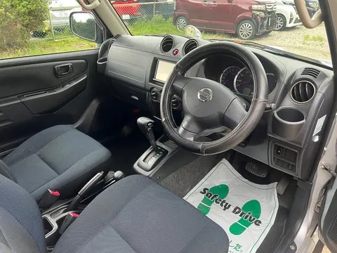 Nissan KIX