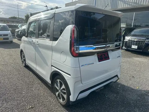 Mitsubishi eK X Space