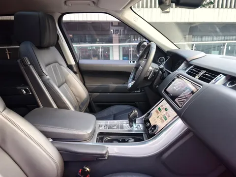 Land Rover