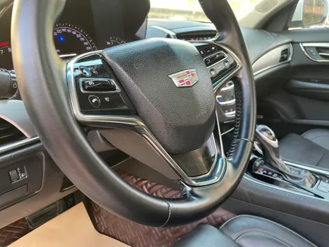 Cadillac ATS-L