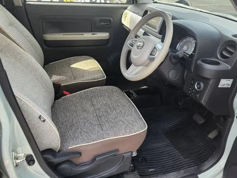 Daihatsu Mira Tocot
