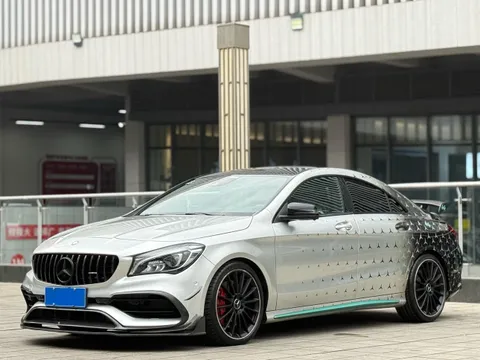 Mercedes-Benz Mercedes-Benz CLA