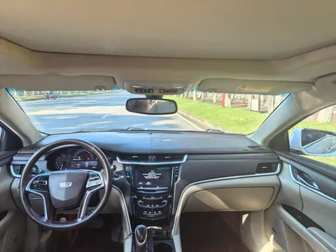 Cadillac XTS