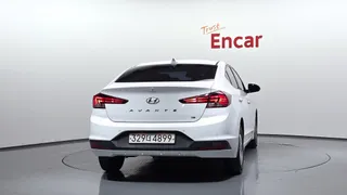 Hyundai Elantra (Avante)