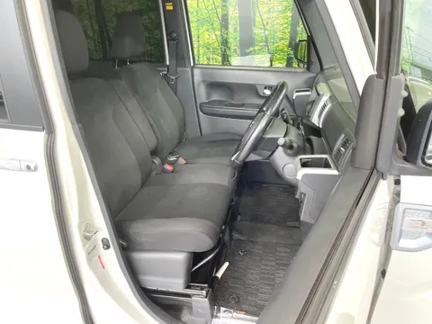Toyota Pixis Mega