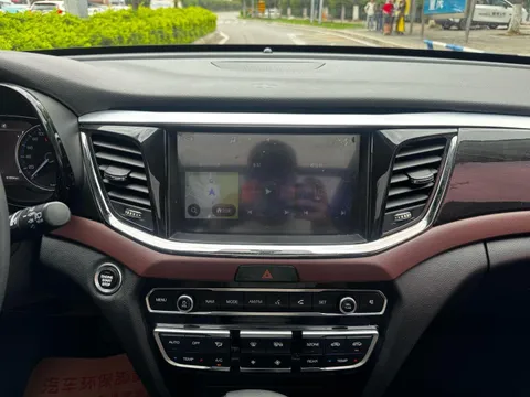 Gac GS8