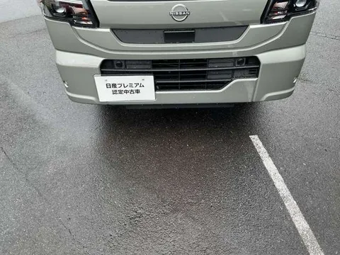 Nissan Clipper Truck