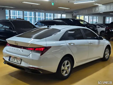 Hyundai Elantra (Avante)