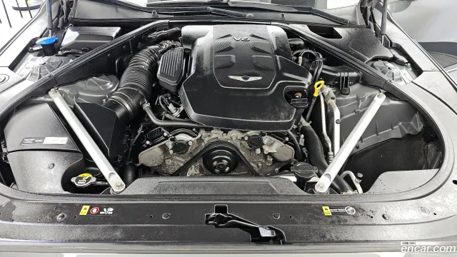 Genesis G90 (EQ900)