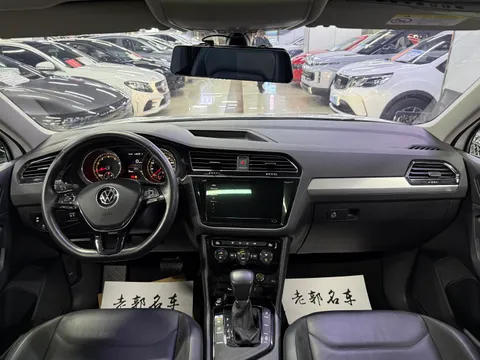Volkswagen Tiguan L
