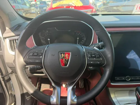 Roewe RX5