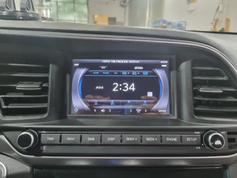 Hyundai Elantra (Avante)