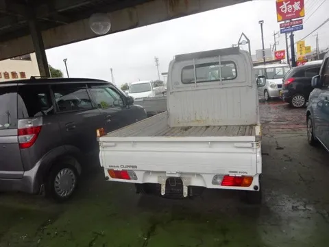 Nissan Clipper Truck