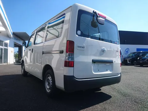 Toyota TownAce Van