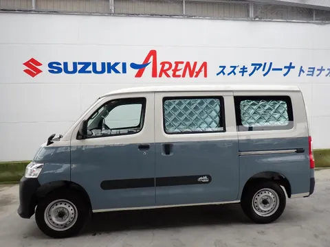 Toyota TownAce Van