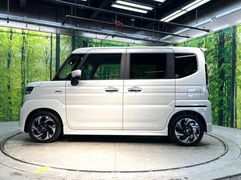 Suzuki Spacia Custom
