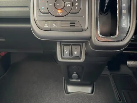 Suzuki Spacia Gear