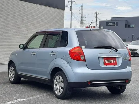 Mazda Verisa