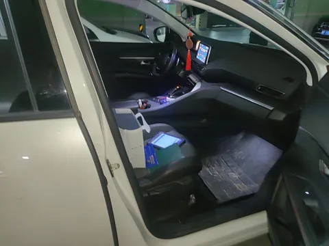 Peugeot 4008