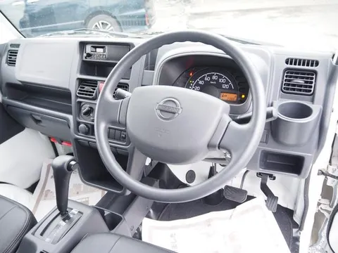 Nissan Clipper Truck