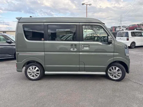 Nissan Clipper Rio
