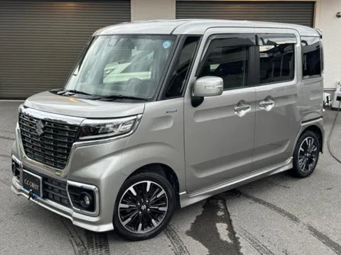 Suzuki Spacia Custom