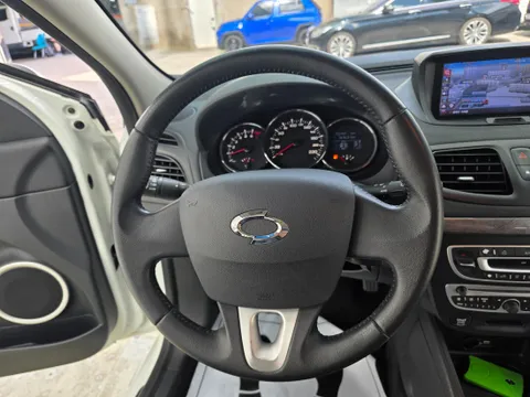Renault SM3