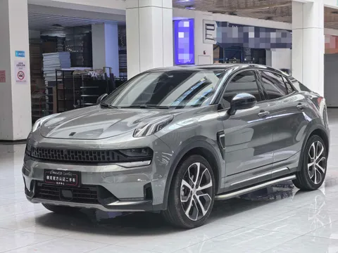 Lynk & Co 05