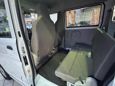 Nissan Clipper