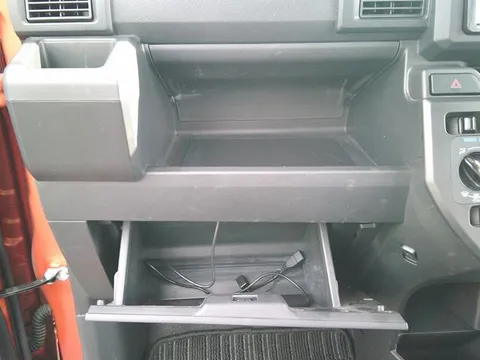 Toyota Pixis Mega