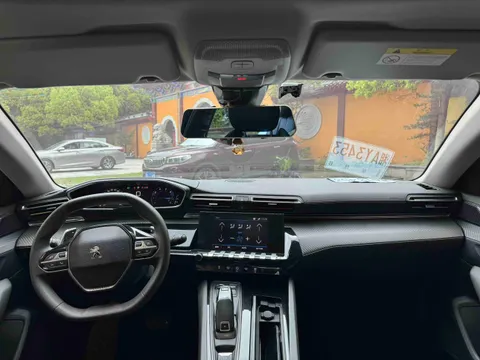 Peugeot 508L