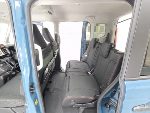 Suzuki Spacia Gear
