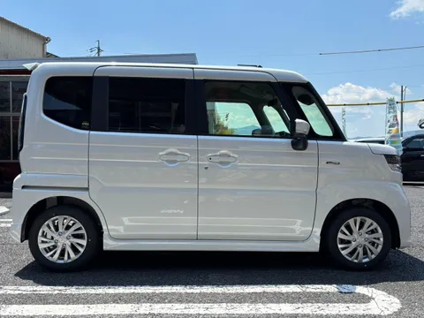 Suzuki Spacia Custom