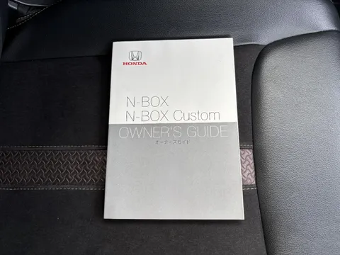 Honda N-BOX Custom