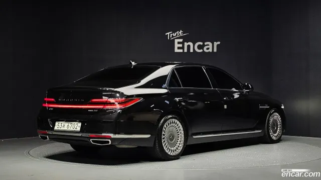 Genesis G90
