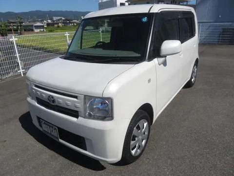 Toyota Pixis Space
