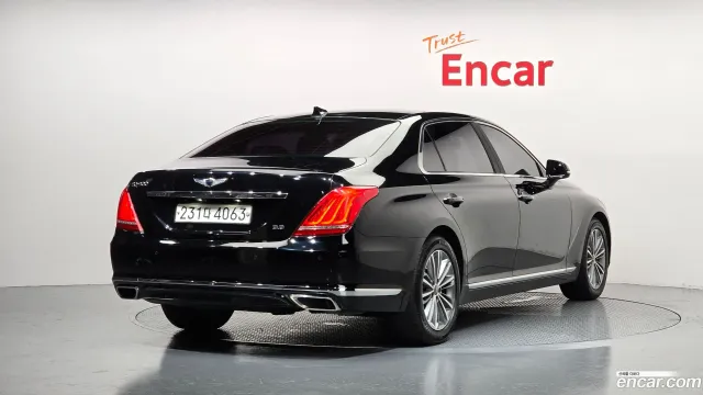 Genesis G90 (EQ900)