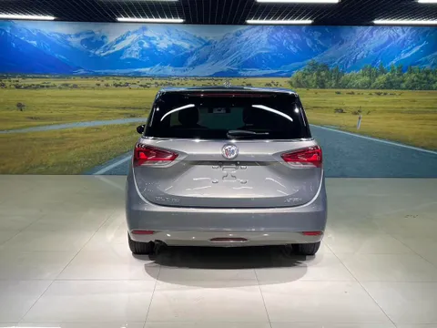 Buick GL6