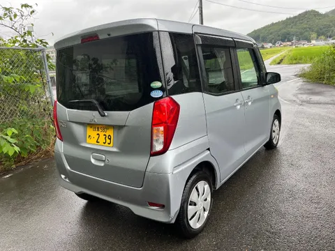 Mitsubishi eK Space