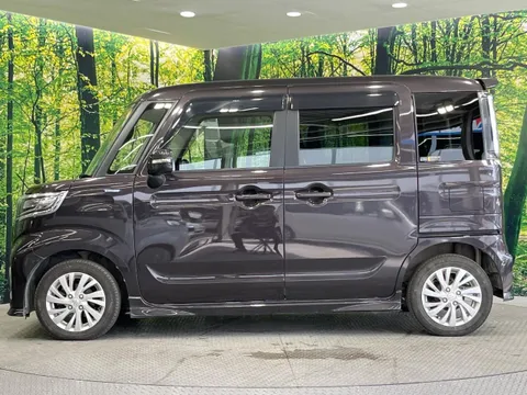 Suzuki Spacia Custom
