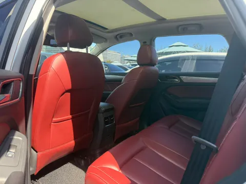 Roewe RX5