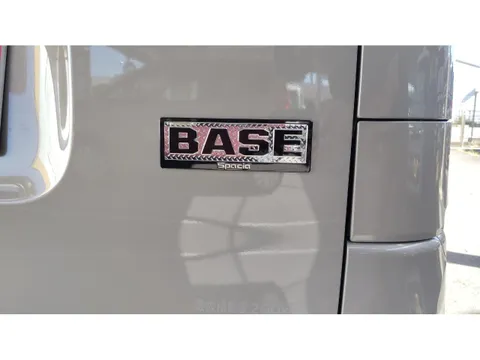 Suzuki Spacia Base