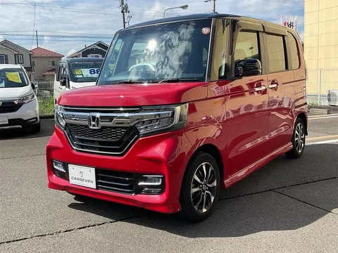 Honda N-BOX Custom